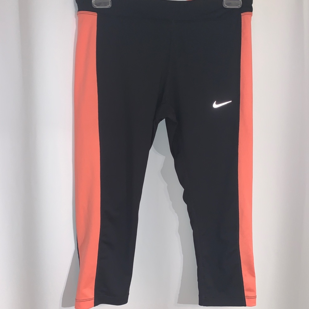 Nike cropped leggings